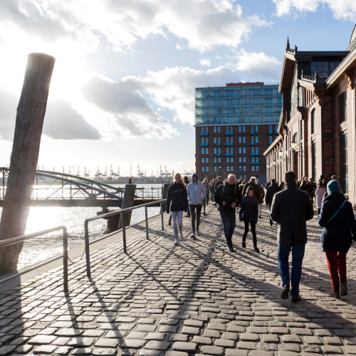 Hamburg On Foot - Fischmarkt 